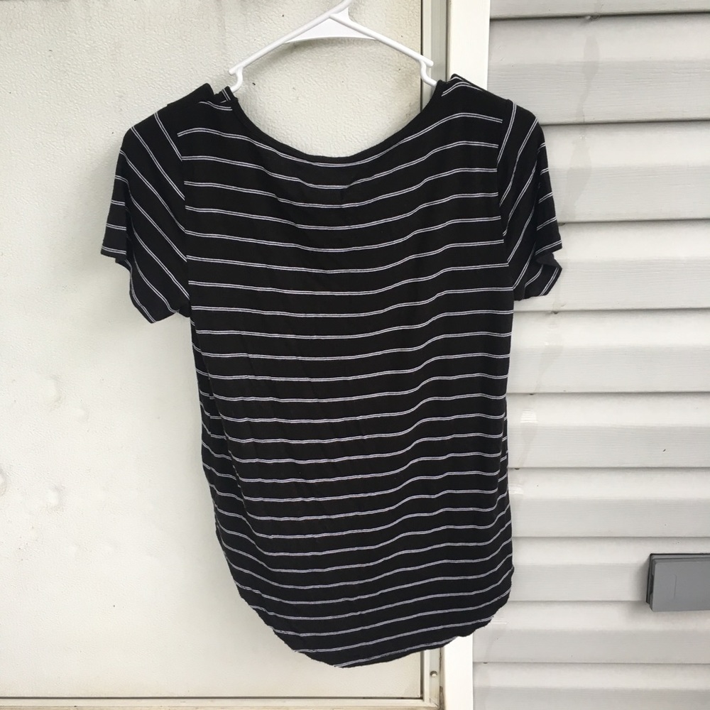 HOLLISTER T-SHIRT - Picture 4 of 4